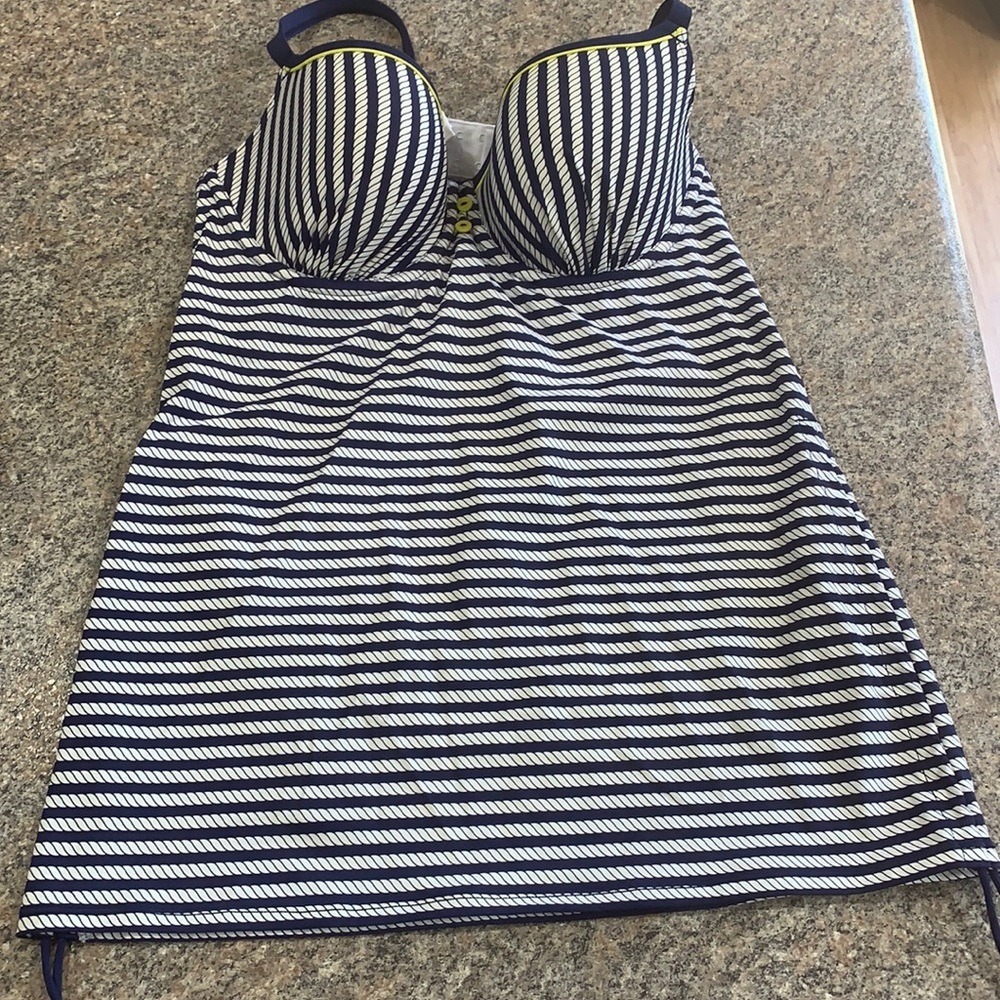 Cleo Tankini Swim Top ~ bra size 36DD